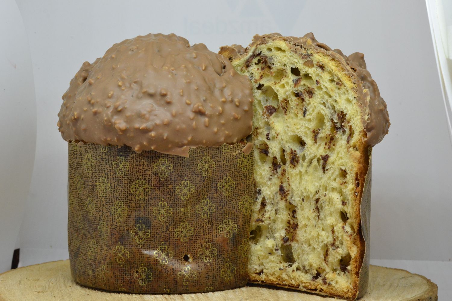 panettone eclats noisette et pepite chocolat lait